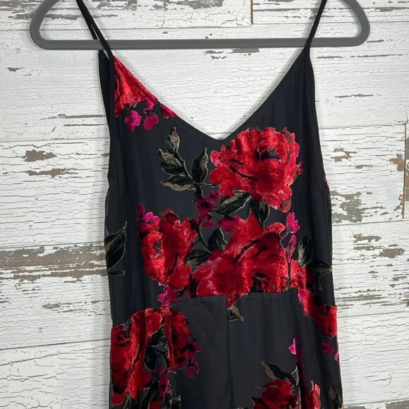 ANTHROPOLOGIE ETT:TWA If By Sea Burnout Roses Velvet Jumpsuit Red/Black Sz M EUC - Picture 3 of 10